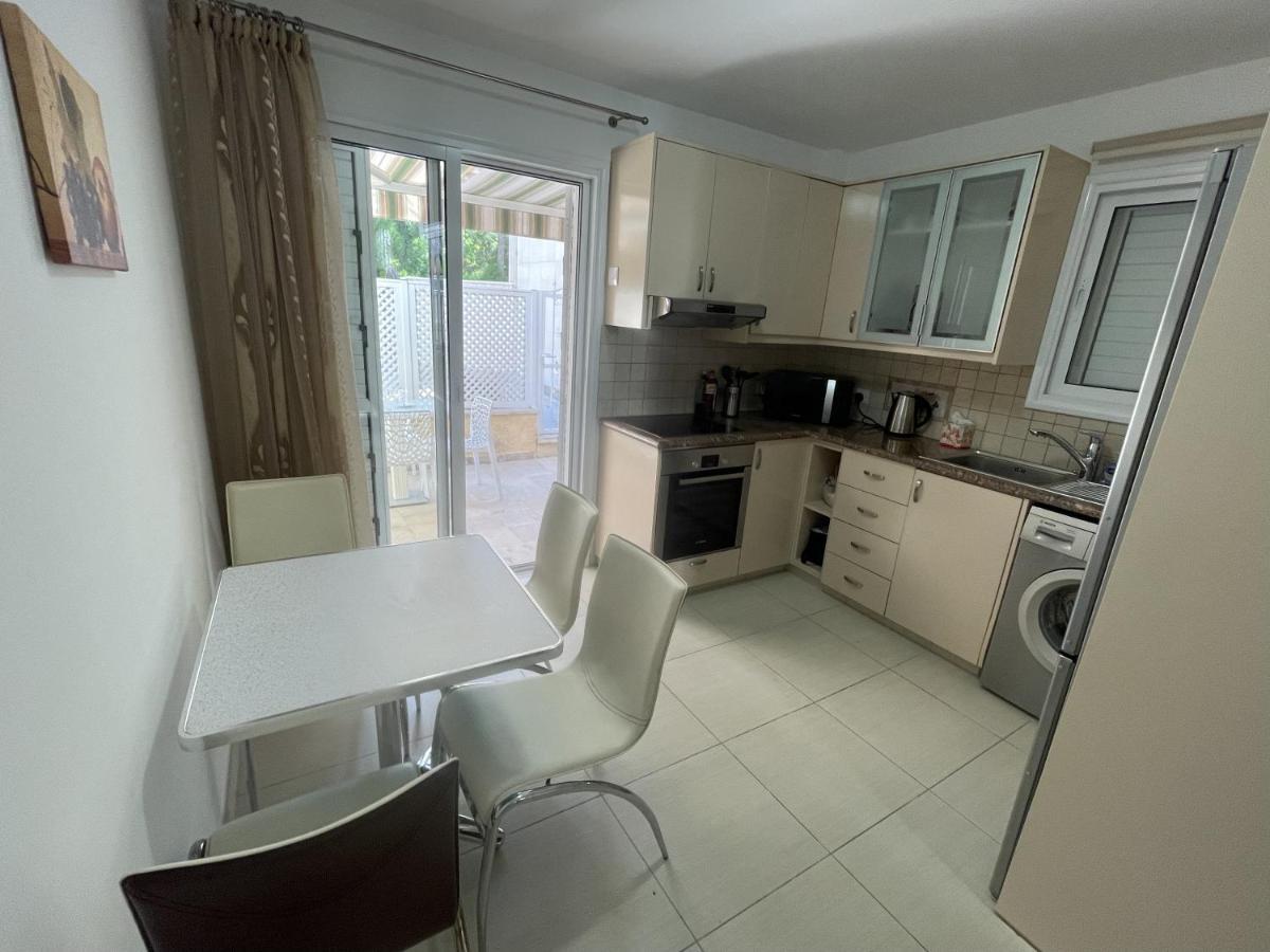 Appartement Nerina à Paphos Extérieur photo